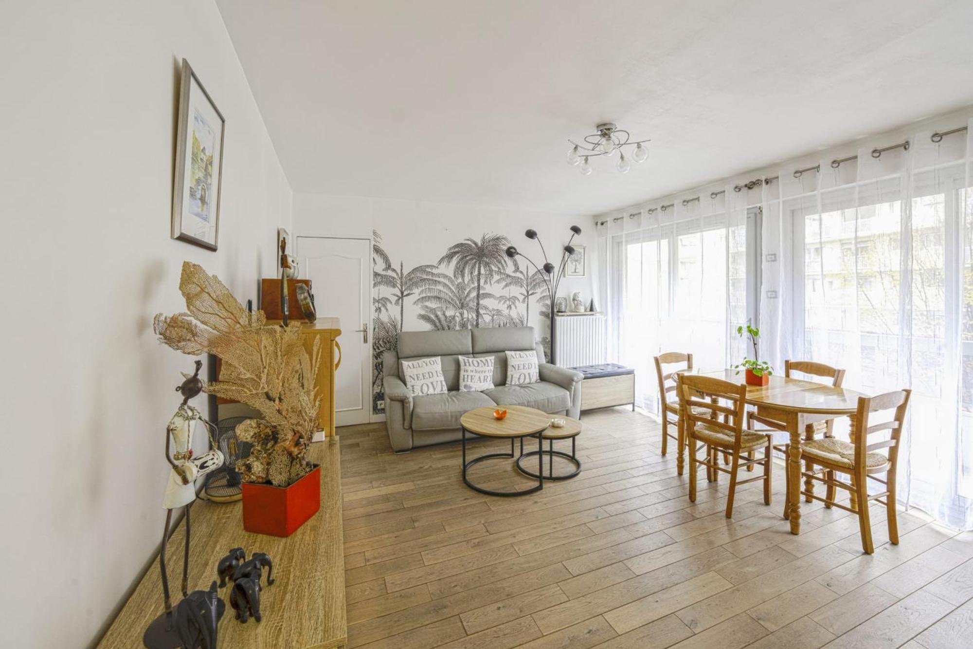 Appartement Labrouste Et Son Balcon - Welkeys Париж Екстериор снимка